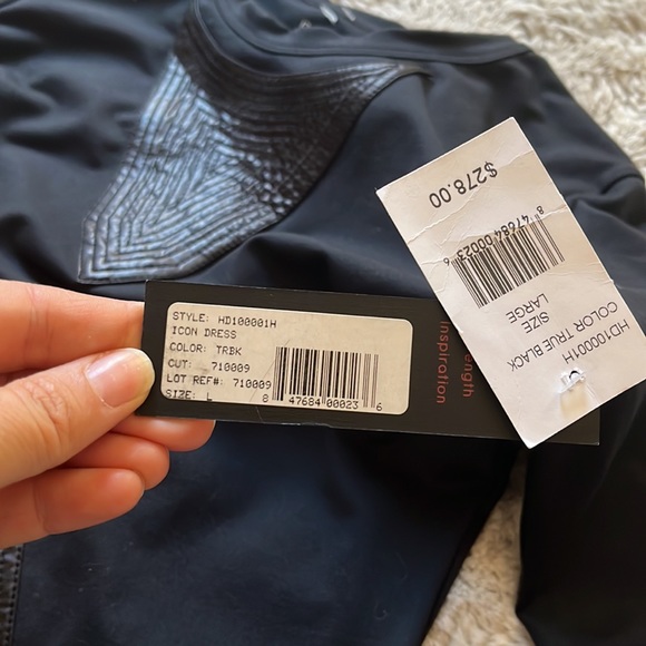 NWT $280 Saks Payone bodycone dress size L - Picture 5 of 9